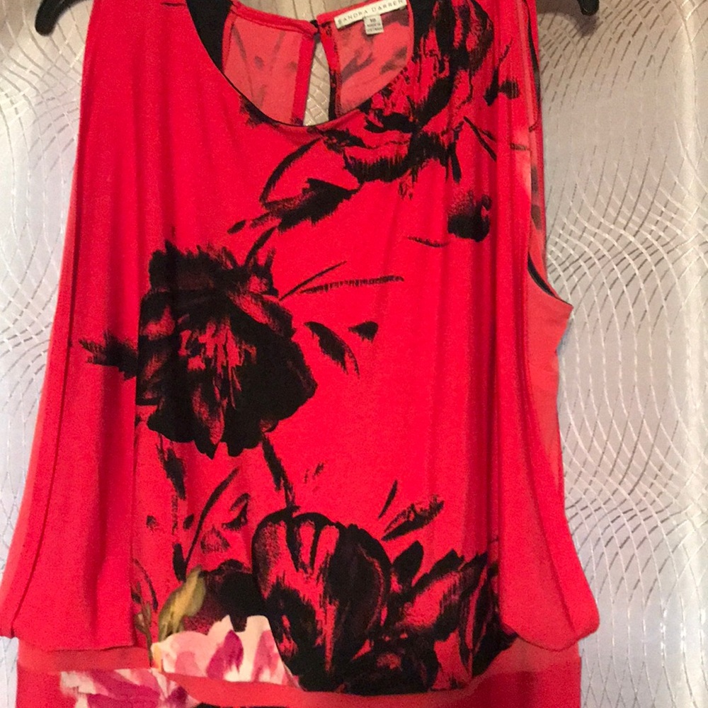 Amazing Floral Print dress for every occasion. - Picture 2 of 5